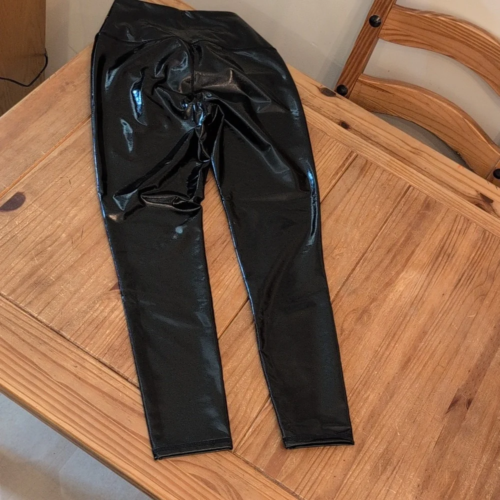 NWOT Women's Calia Shiny Black Leggings, Size Small - Picture 3 of 7